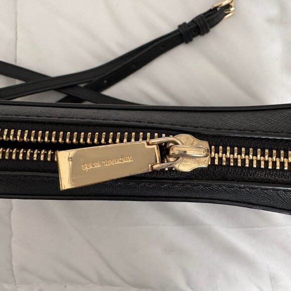 Michael Kors Jet Set Large Saffiano Leather East West Shoulder Crossbody Black - Picture 3 of 9